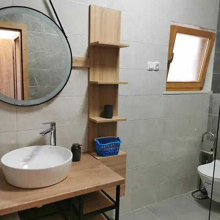 Kneze Apartman *